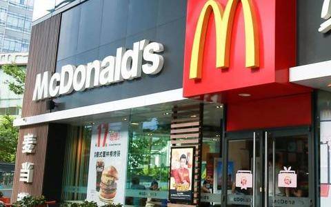 深圳麦当劳一次性餐具收费0.5元，多家知名餐饮品牌积极响应